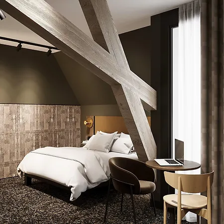 Hota Hotel 3*