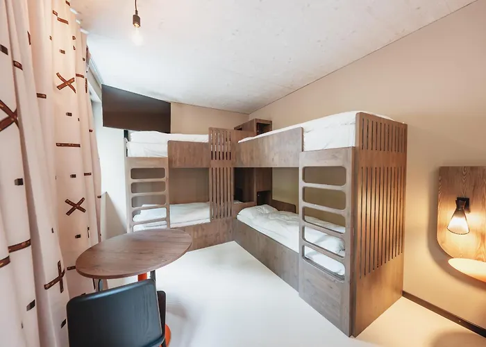 Hota Hotel *