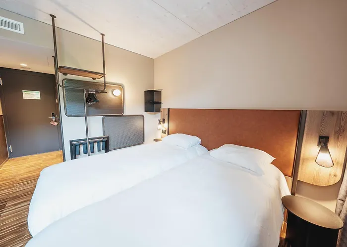 Hota Hotel *